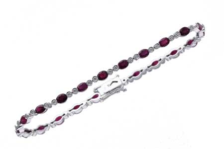 A201-90475: BRACELET 4.08 RUBY 4.55 TGW