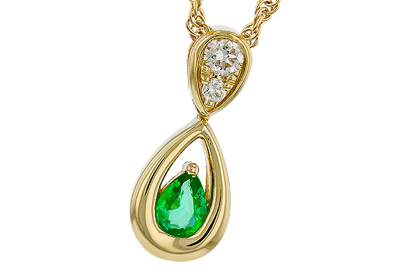 D292-76866: NECKLACE .10 EMERALD .16 TGW (4x3 EMER)