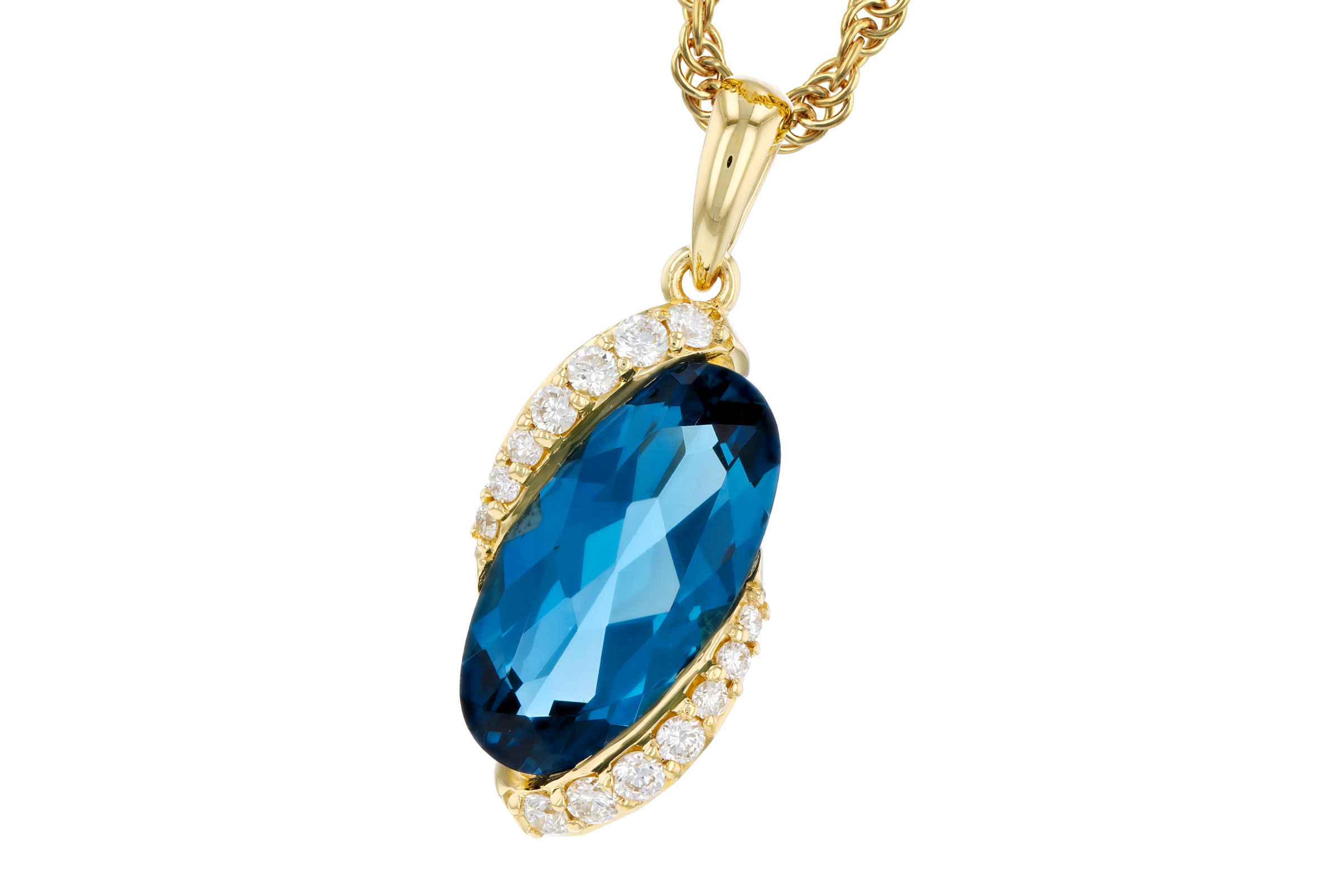 H293-66847: NECK 2.25 LONDON BLUE TOPAZ 2.37 TGW (12x6MM LBT)