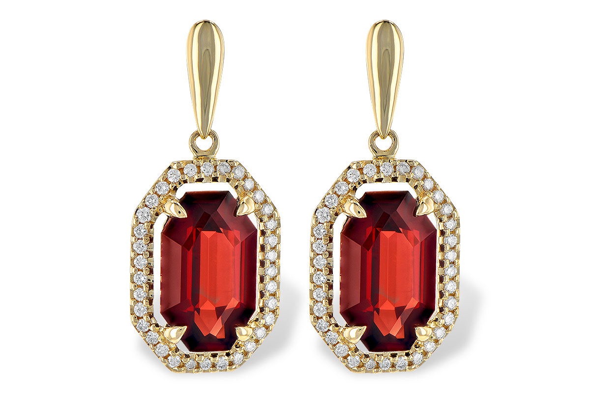 K208-24147: EARR 3.30 TW GARNET 3.49 TGW
