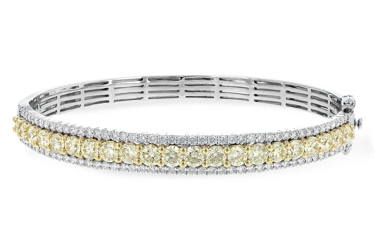 M207-30483: BANGLE 4.20 YELLOW DIAS 5.63 TW